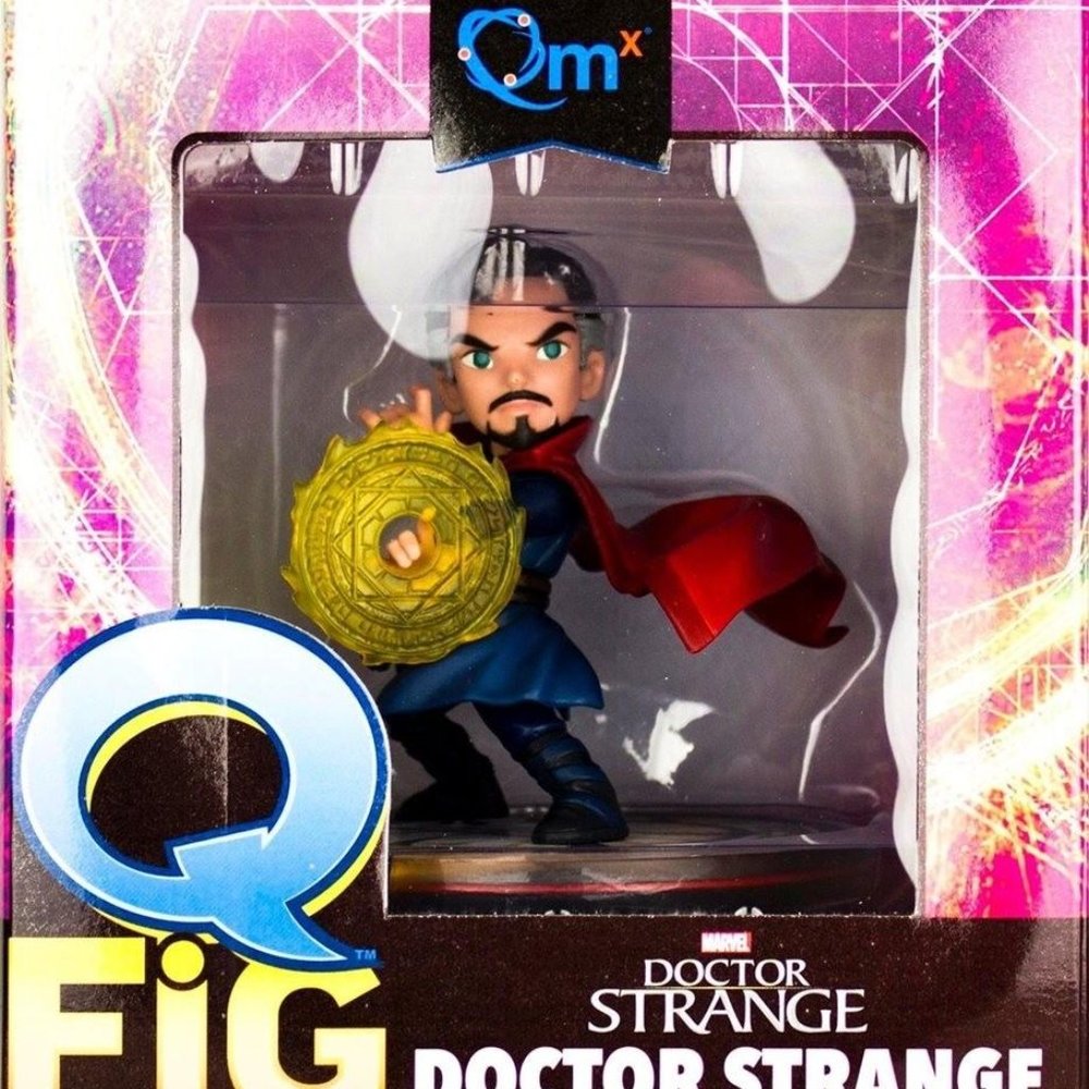 Q-Fig Doctor Strange QMx in doos Lootcrate exclusive
